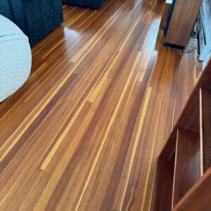 flooring ,reclaimed, v.g. Yellow pine 2 1/2"